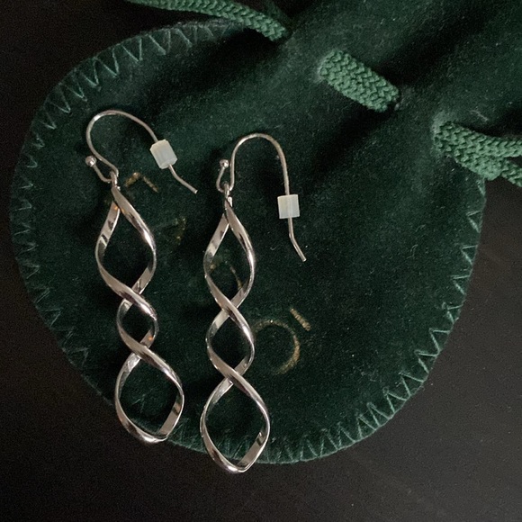 Lia Sophia Twisty Dangle Earrings - Picture 3 of 4